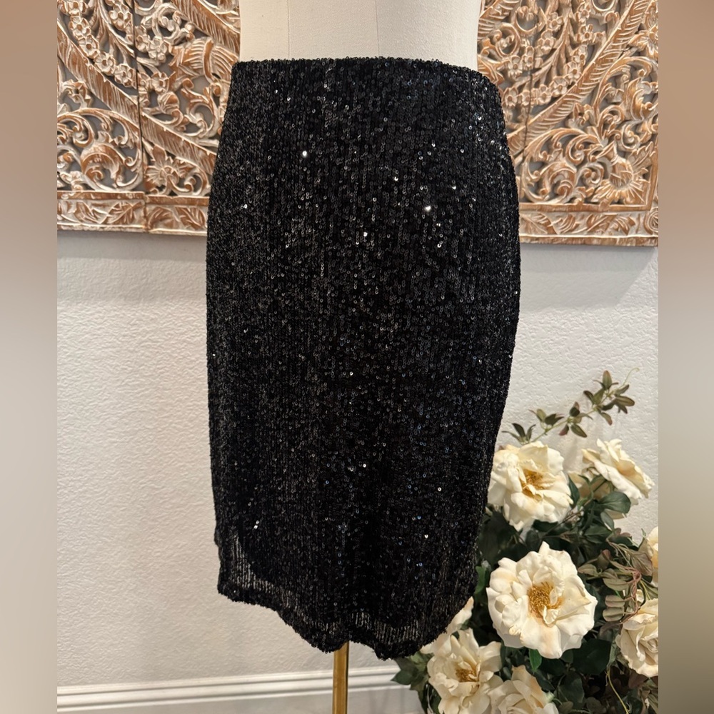 Cable & Gauge Black Sparkle Sequin Mini Skirt - Picture 4 of 11